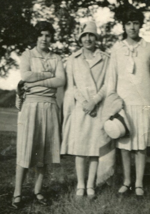 Blog Delia, M. Teresa Moyano y amiga