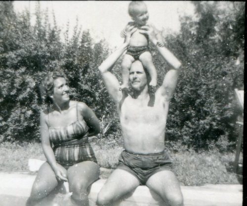 Tito R Roberts, Madri y Maqui