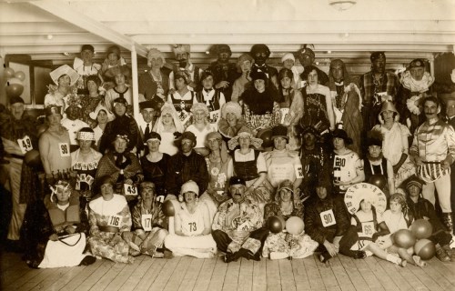 Fiesta de disfraces - Viaje a Europa 1927